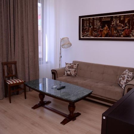 Hotel Varios Μπατούμι Εξωτερικό φωτογραφία