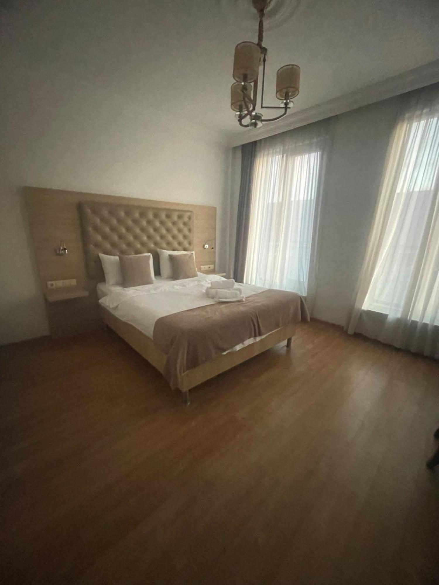 Hotel Varios Μπατούμι Εξωτερικό φωτογραφία