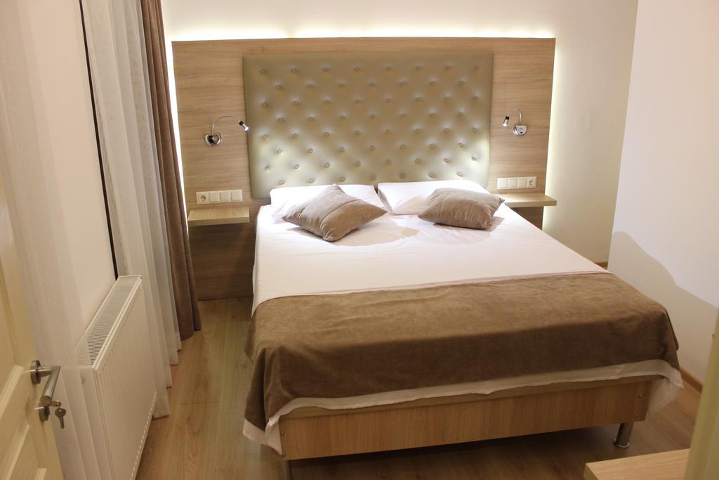Hotel Varios Μπατούμι Εξωτερικό φωτογραφία