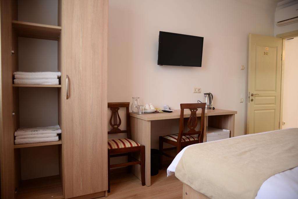 Hotel Varios Μπατούμι Εξωτερικό φωτογραφία