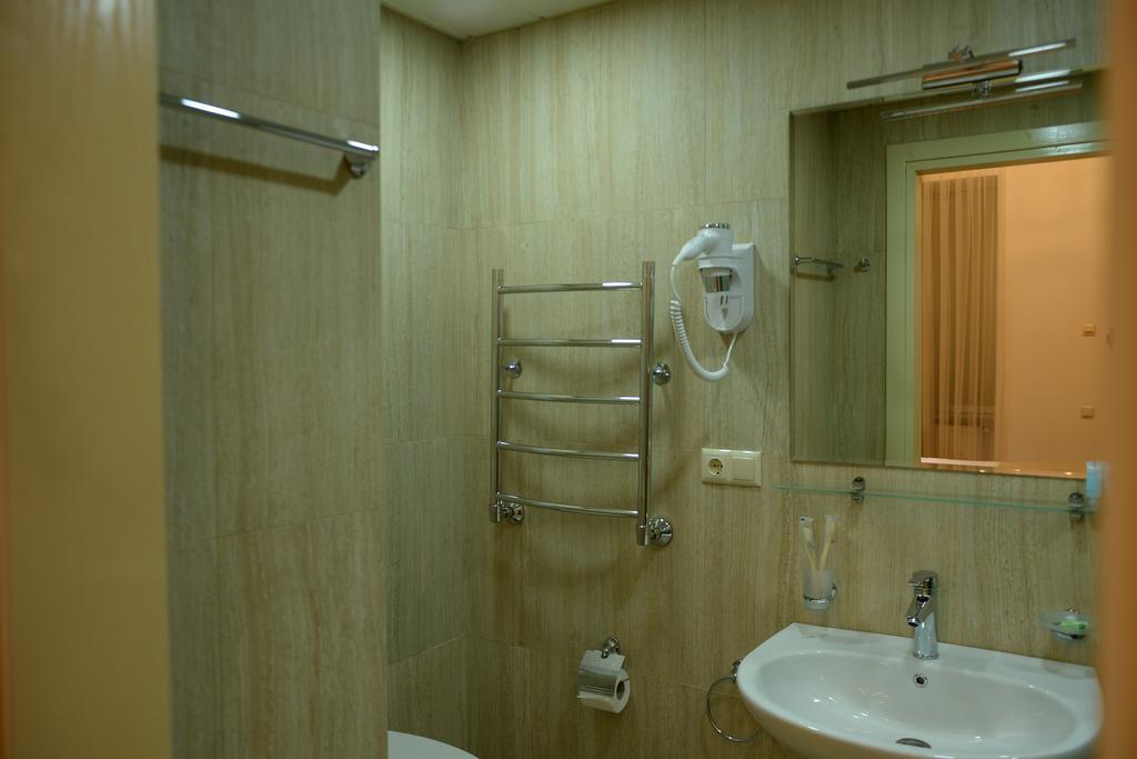 Hotel Varios Μπατούμι Εξωτερικό φωτογραφία