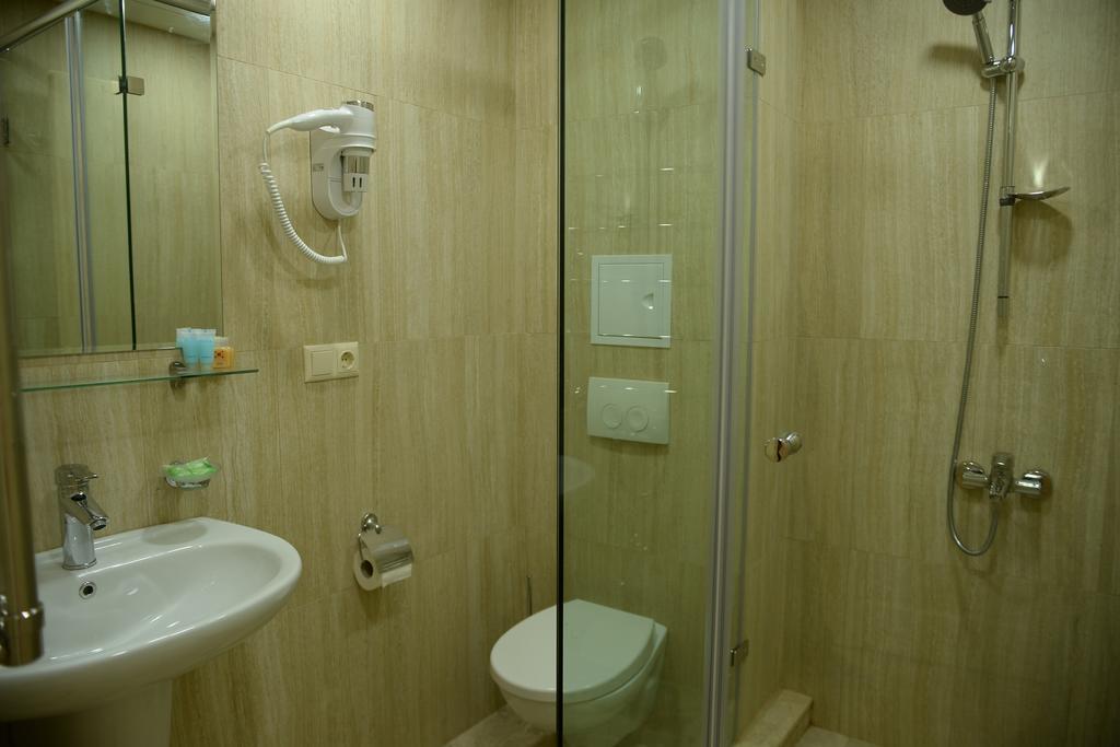 Hotel Varios Μπατούμι Εξωτερικό φωτογραφία