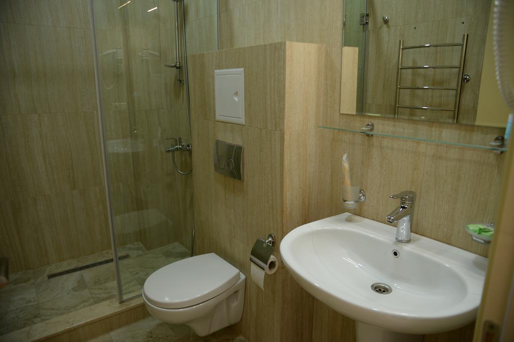 Hotel Varios Μπατούμι Εξωτερικό φωτογραφία
