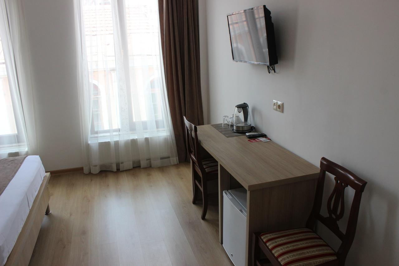 Hotel Varios Μπατούμι Εξωτερικό φωτογραφία